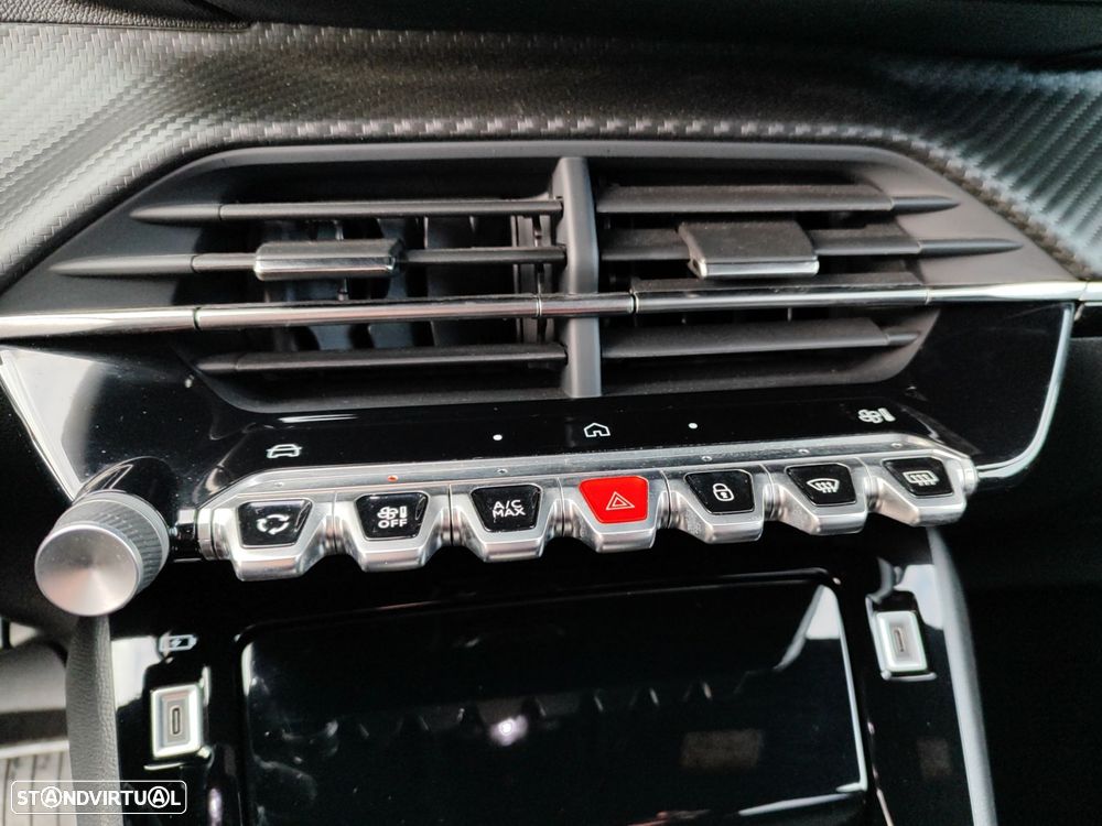 Peugeot 2008 1.2 Hybrid Allure e-DCS6 - 27