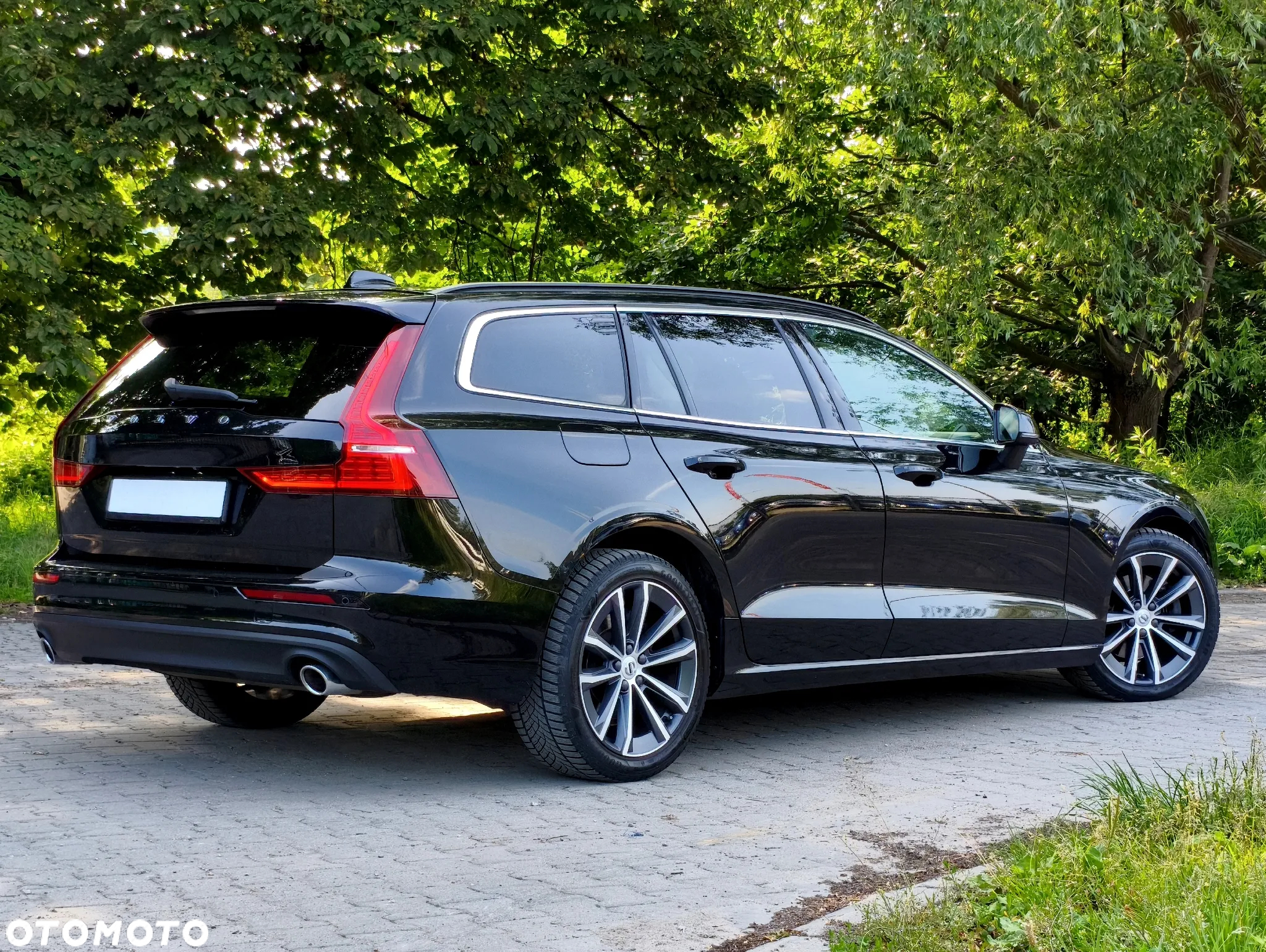 Volvo V60 B4 D Geartronic Momentum Pro - 3