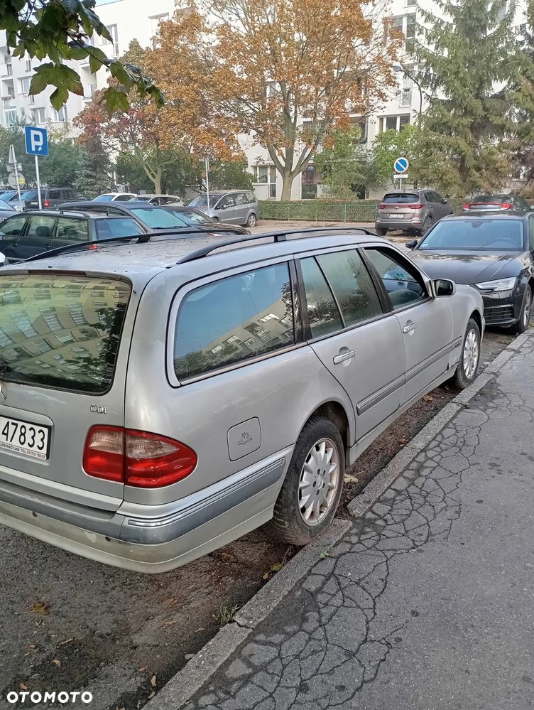Mercedes-Benz Klasa E - 4