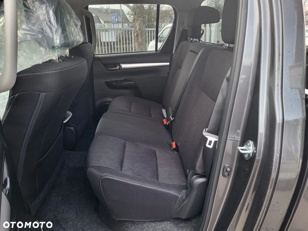 Toyota Hilux 2.8 D-4D mHEV Double Cab Executive 4x4 - 13