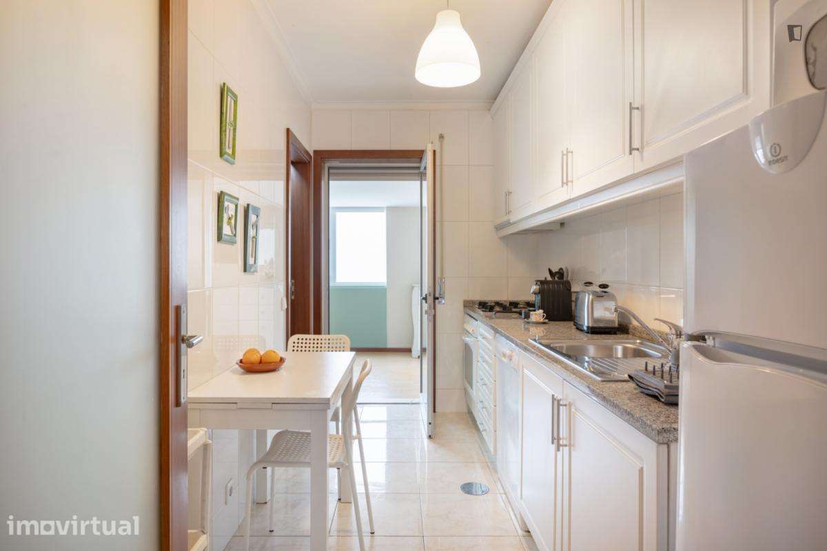 Apartamento com 2 quartos - localizado em Espinho - Grande imagem: 2/41