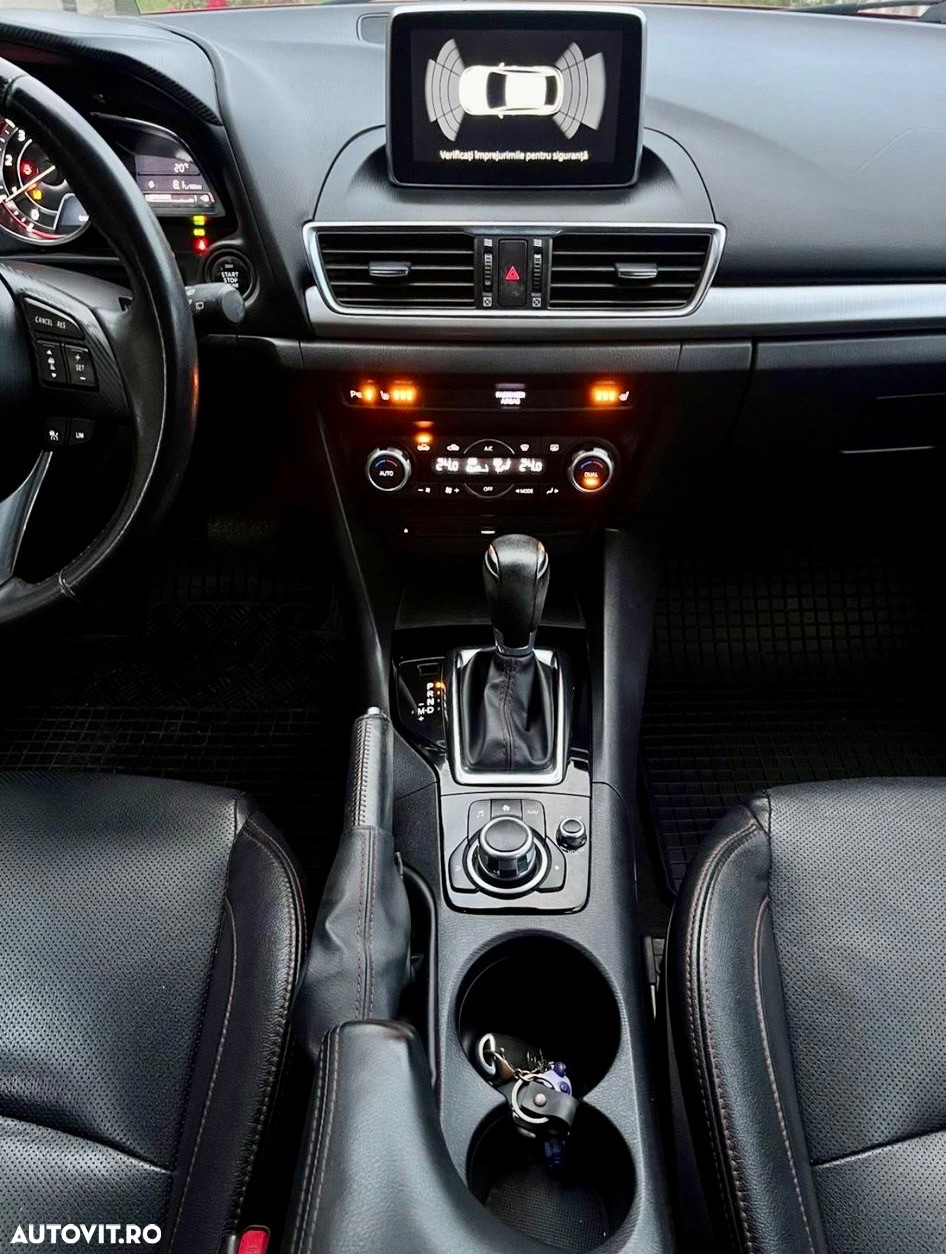 Mazda 3 - 12