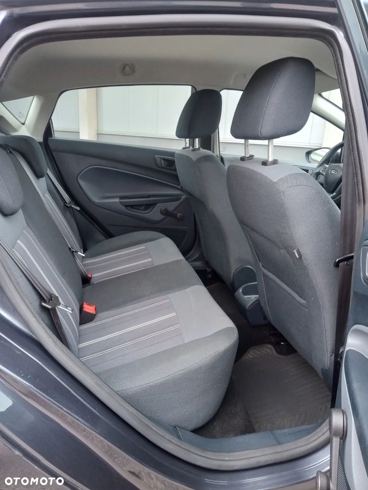 Ford Fiesta 1.25 Ghia - 14