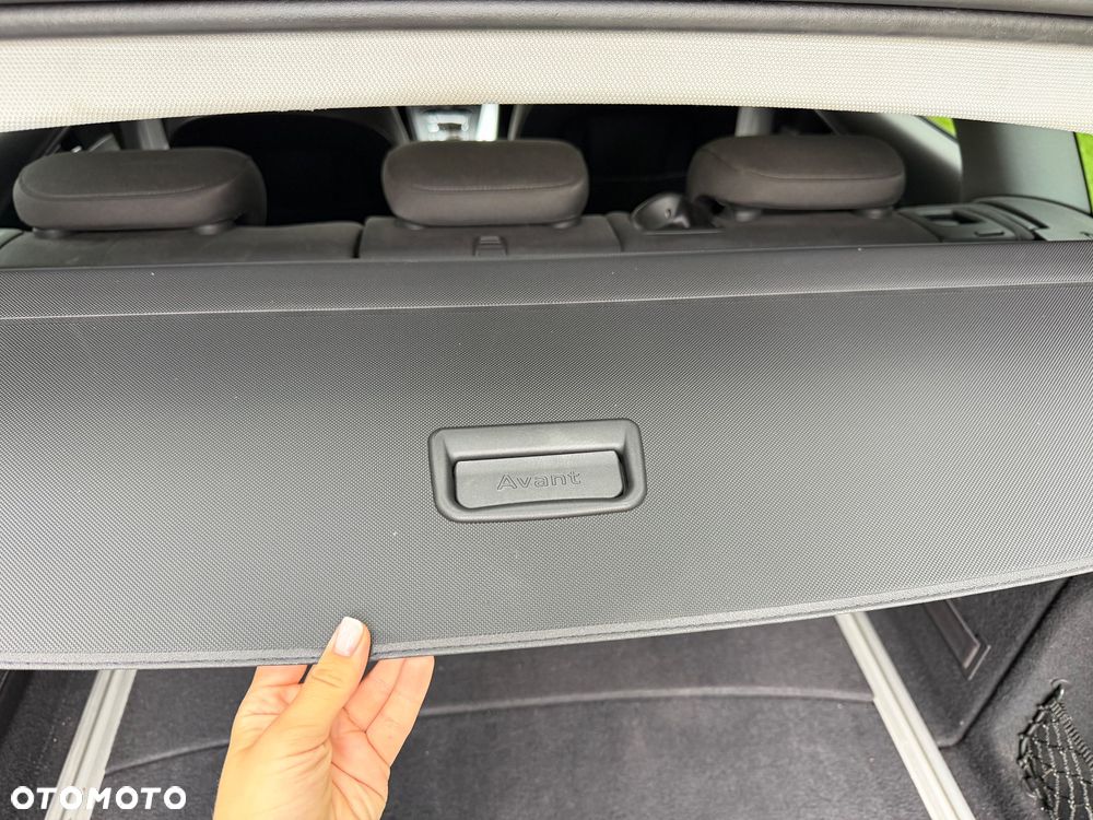 Audi A4 Avant 2.0 TDI Quattro S tronic - 13