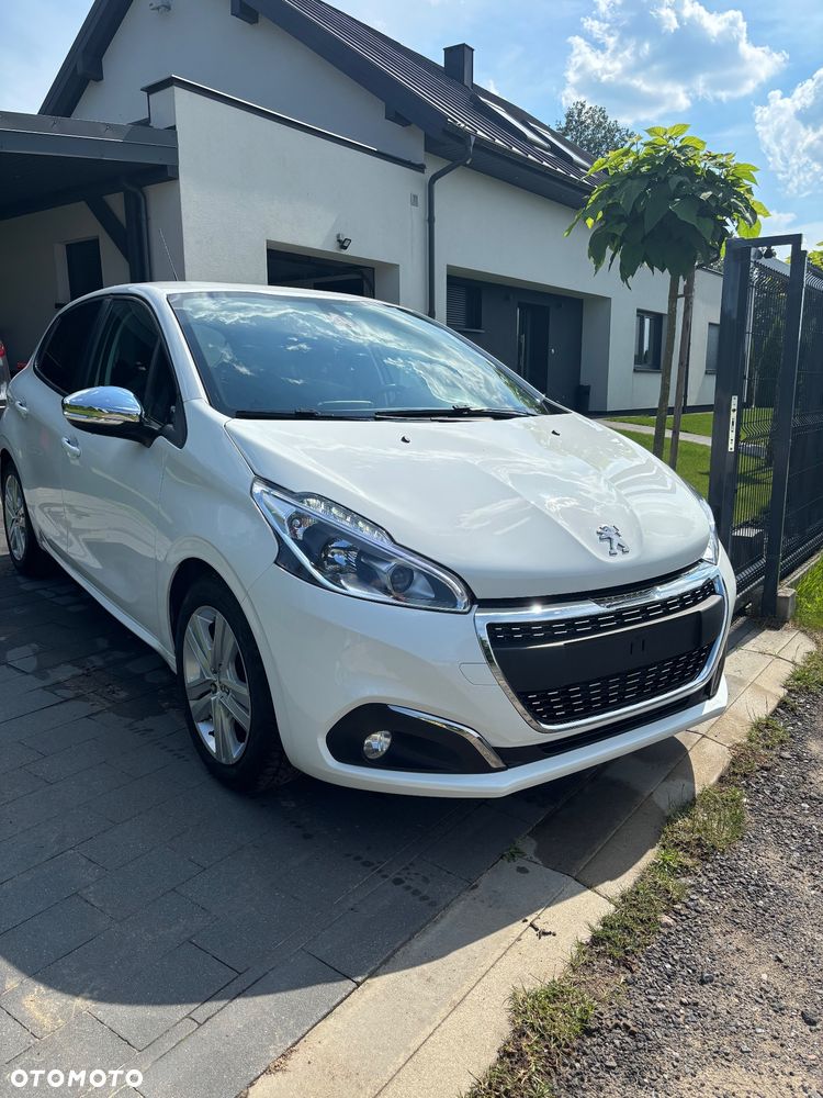 Peugeot 208 1.2 PureTech Style - 1