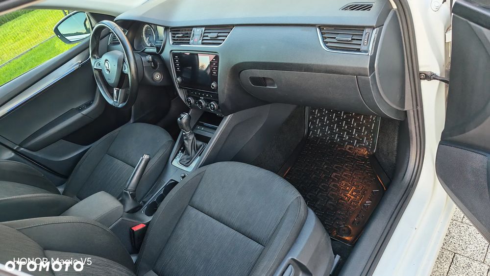 Skoda Octavia 1.4 TSI Edition DSG - 21