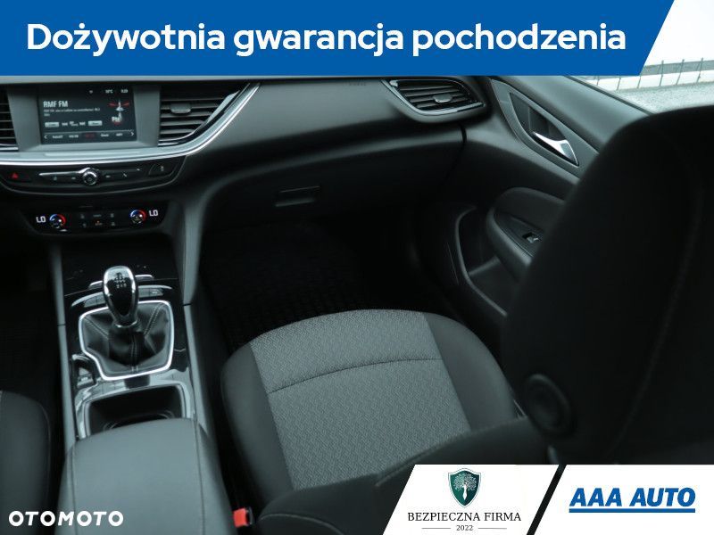 Opel Insignia - 10