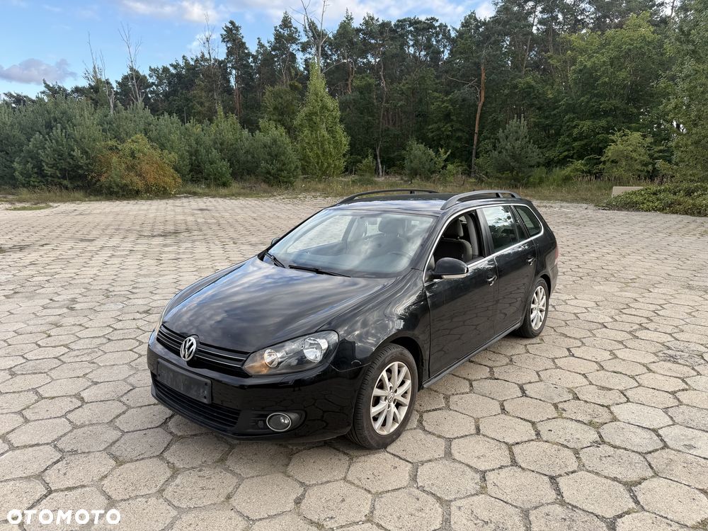 Volkswagen Golf - 1
