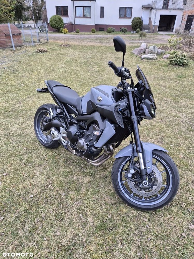 Yamaha MT - 6