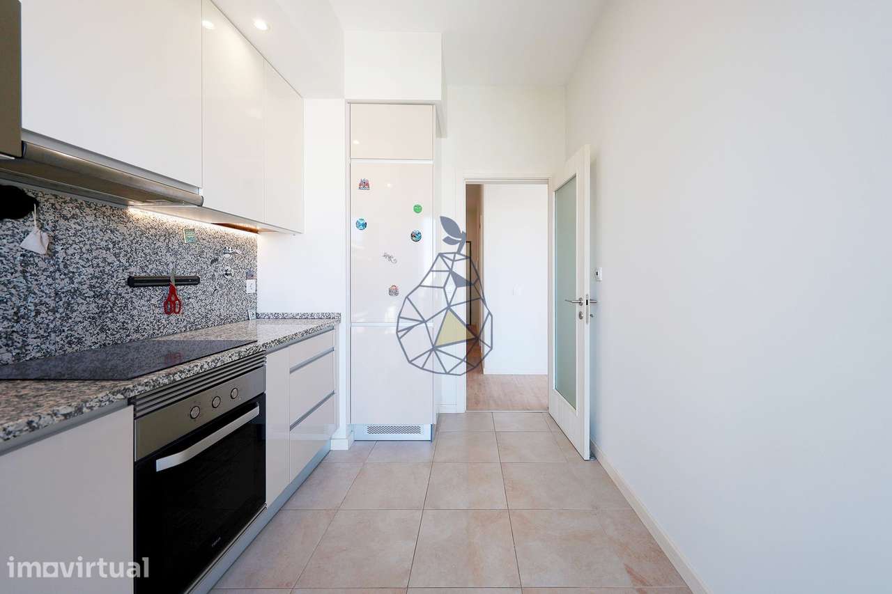 Apartamento T4 Novo com Grandes Varandas em Portimão - Grande imagem: 2/46