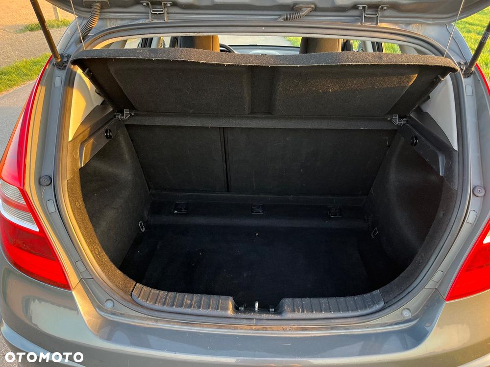 Hyundai i30 1.4 Base + - 34