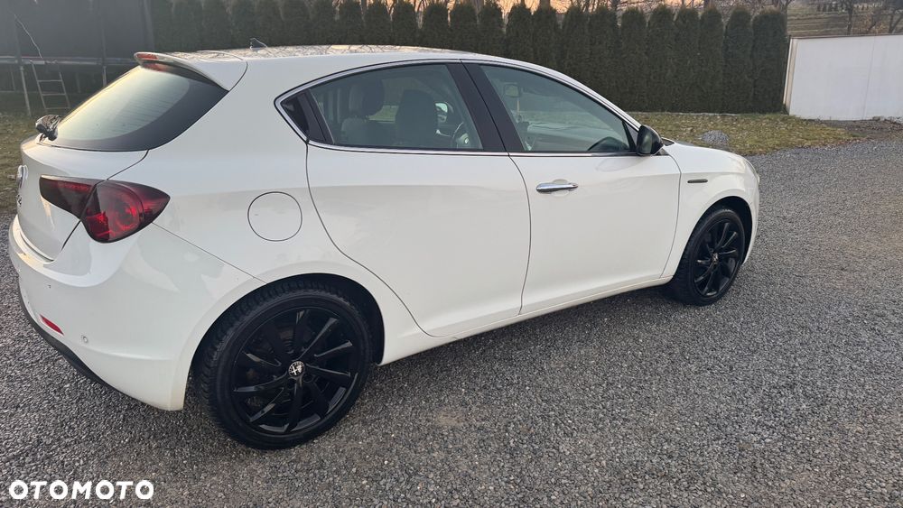 Alfa Romeo Giulietta 1.6 JTDM 16V Sport - 6