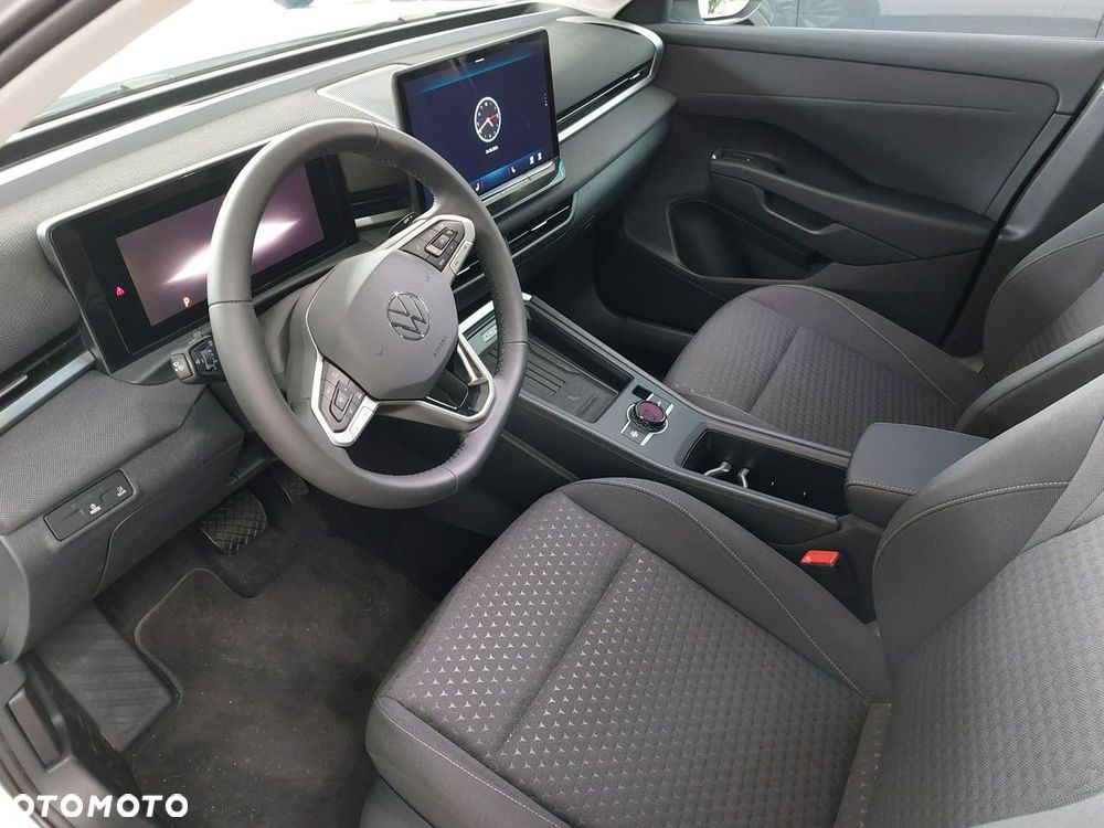 Volkswagen T-Roc - 9