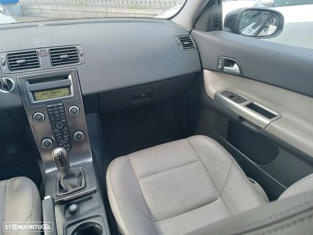 Volvo C30 1.6 D - 13