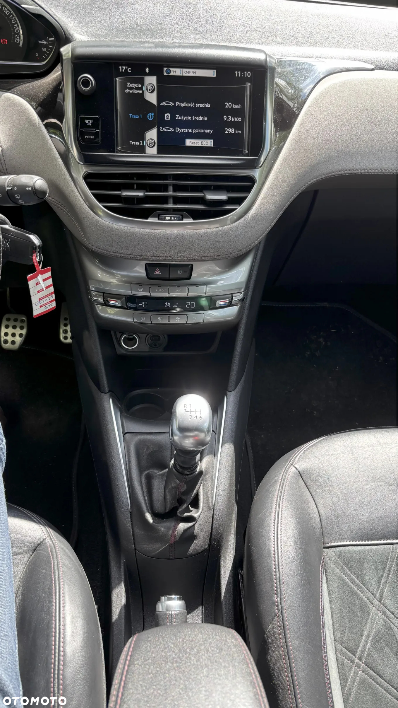 Peugeot 208 155 THP Allure - 12