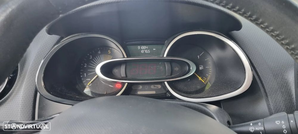 Renault Clio Sport Tourer - 5