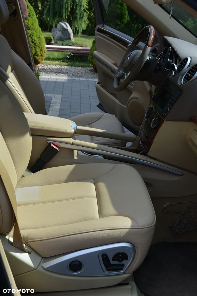 Mercedes-Benz GL 450 4Matic 7G-TRONIC - 18