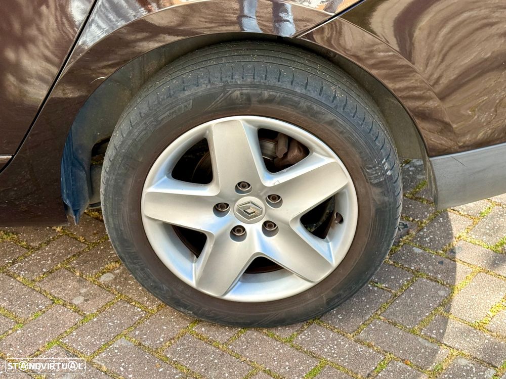 Renault Mégane Sport Tourer 1.5 dCi Dynamique S - 4