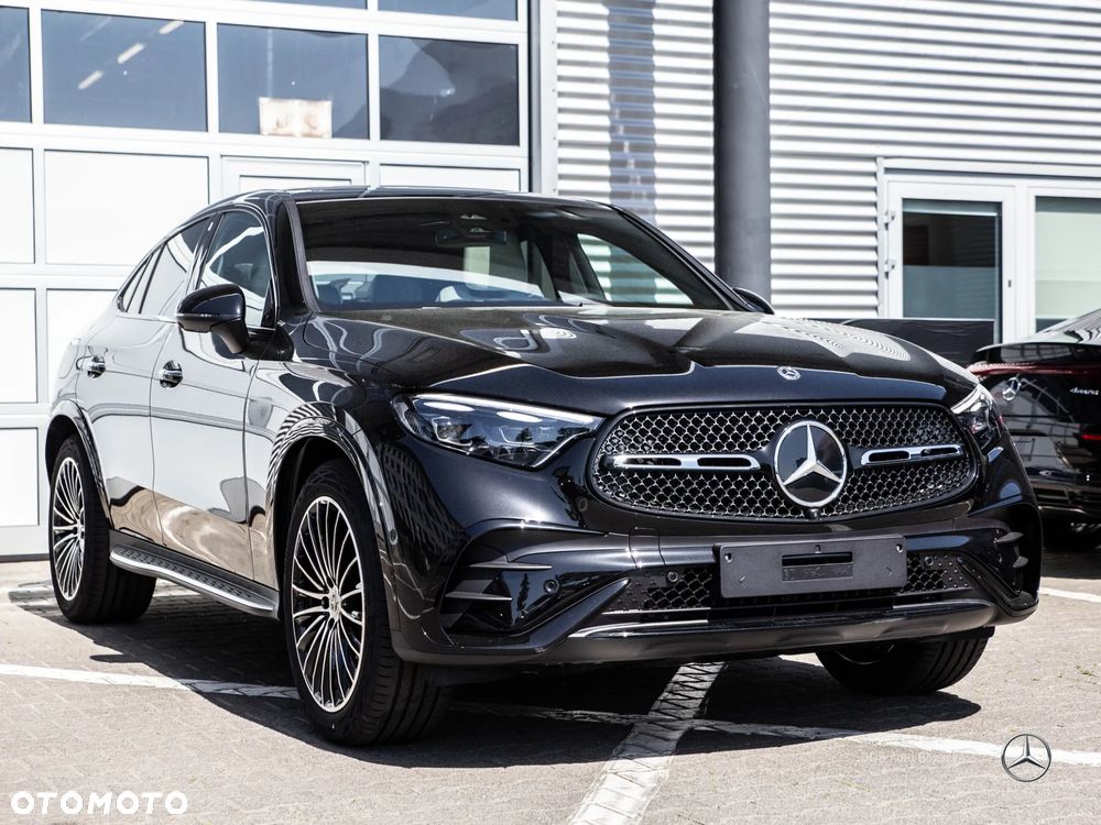 Mercedes-Benz GLC 220 d mHEV 4-Matic AMG Line - 4