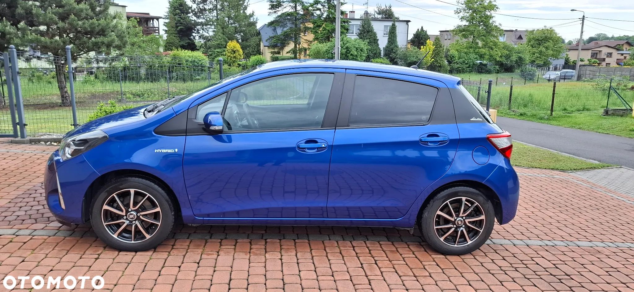 Toyota Yaris Hybrid 100 Premium EU6 - 3