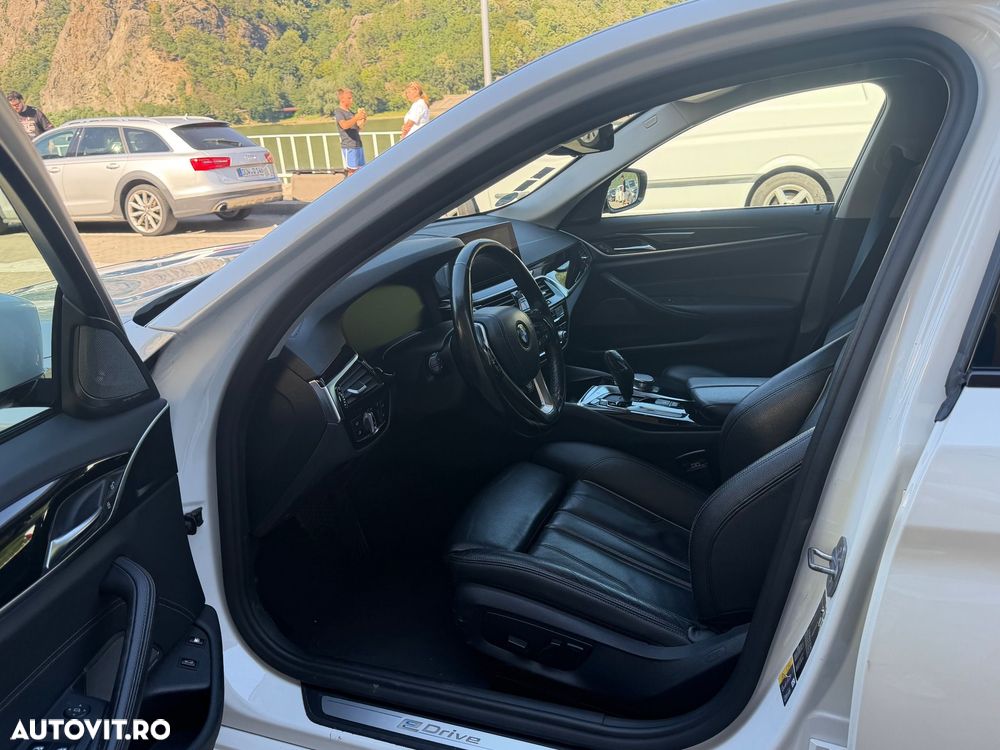 BMW Seria 5 530i AT - 5