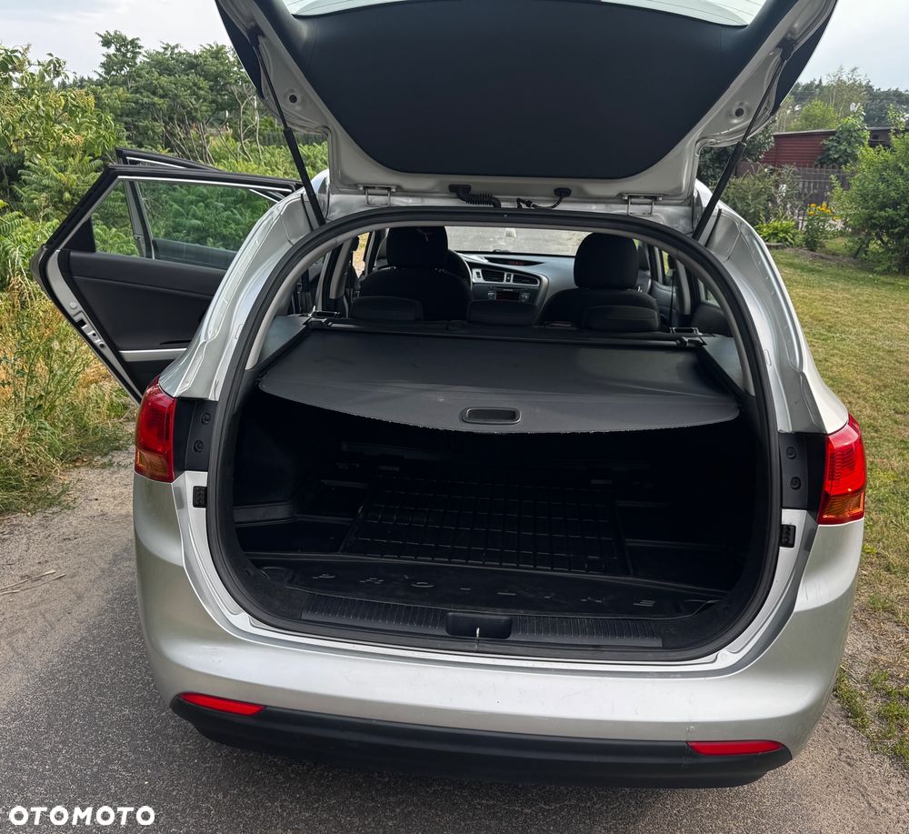 Kia Ceed 1.6 CRDi L - 11