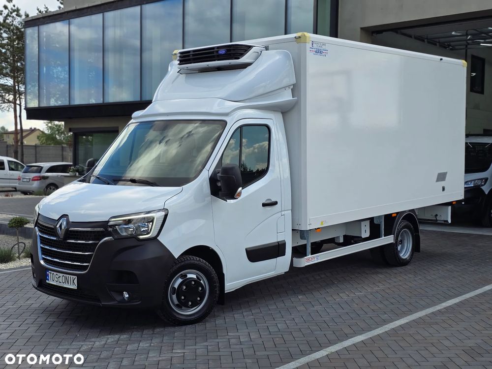 Renault MASTER CHŁODNIA 8 PALET Carrier XARIOS -29*C +29*C 230V STACJONARNE PODŁĄNCZENIE TYLN OŚ BLIŻNIACZA WZMOCNIONA SALON POLSKA 65Tyś km SERWIS ASO RENO DO OSTATNIEGO Km GWARANCJA BOGATA OPCJA WYPOSAŻENIA LEDY HALOGENY TEMPOMAT FOTEL KIEROWCY PNEŁMATYCZNY - 10