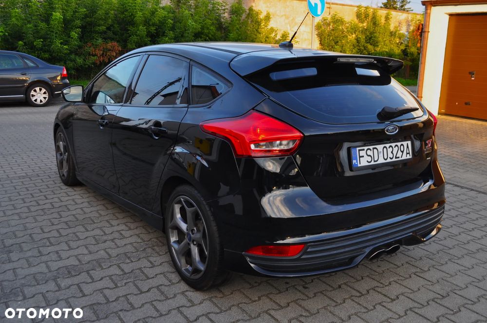 Ford Focus 2.0 EcoBoost ST - 7