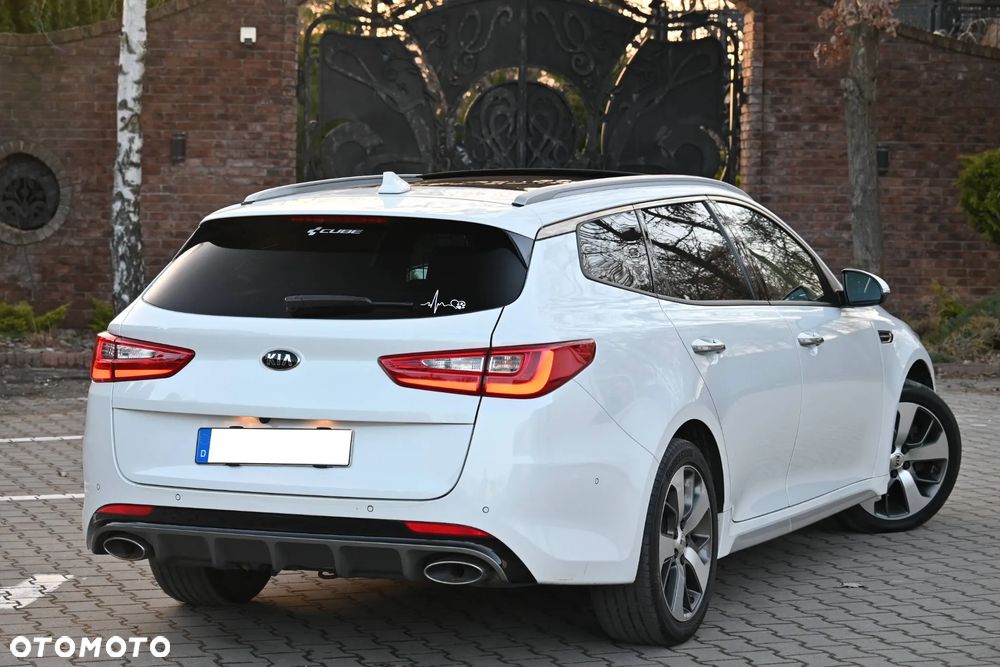 Kia Optima - 13