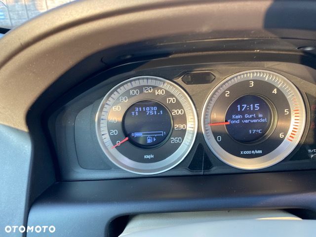 Volvo XC 60 - 16