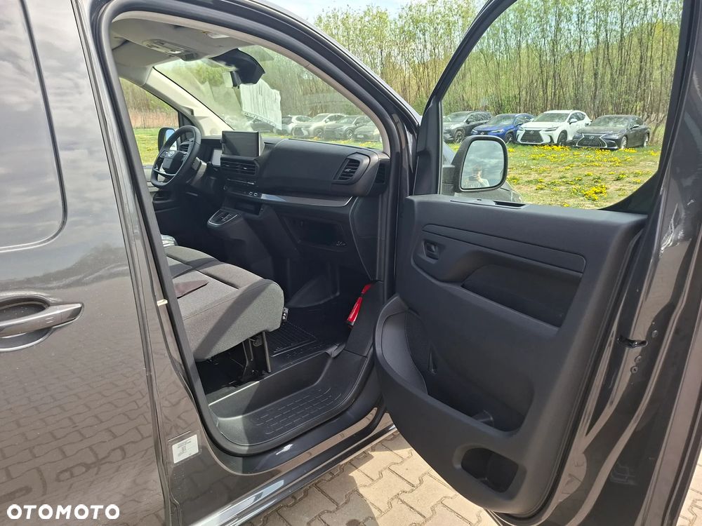 Toyota Proace - 10