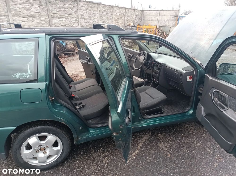 Volkswagen Polo Variant 64 SDI - 9