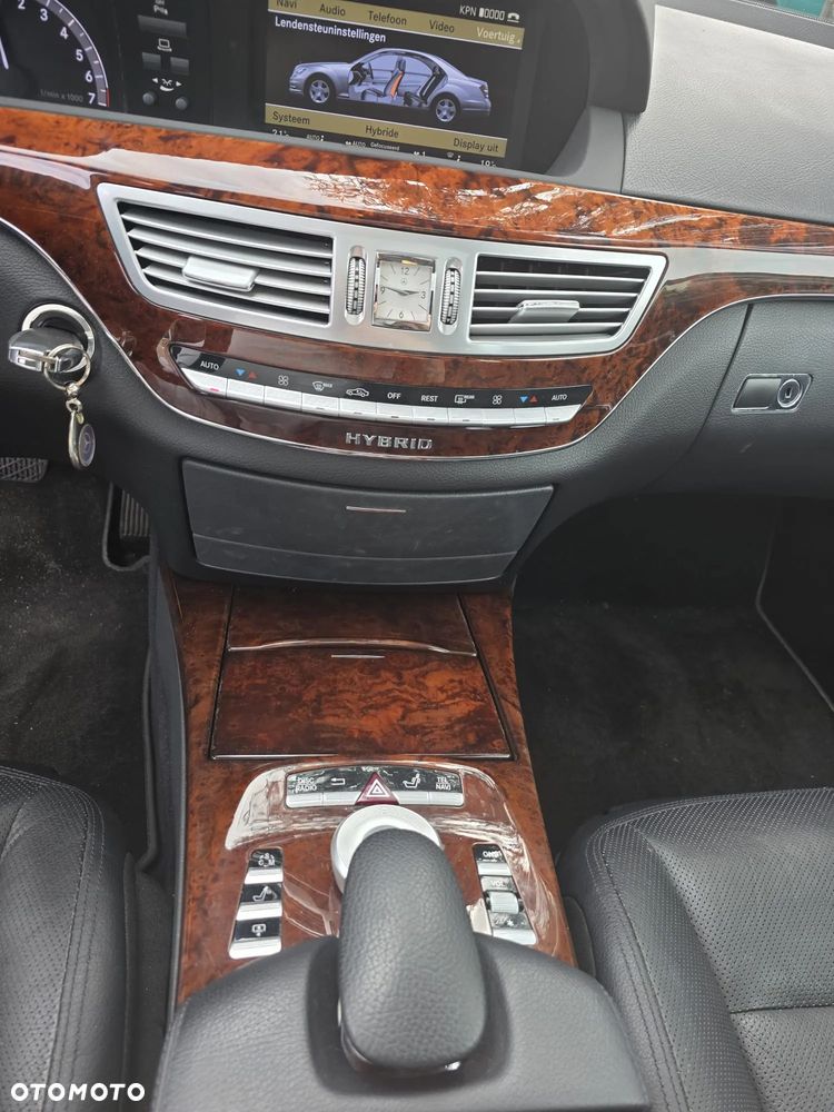 Mercedes-Benz Klasa S 400 HYBRID - 13