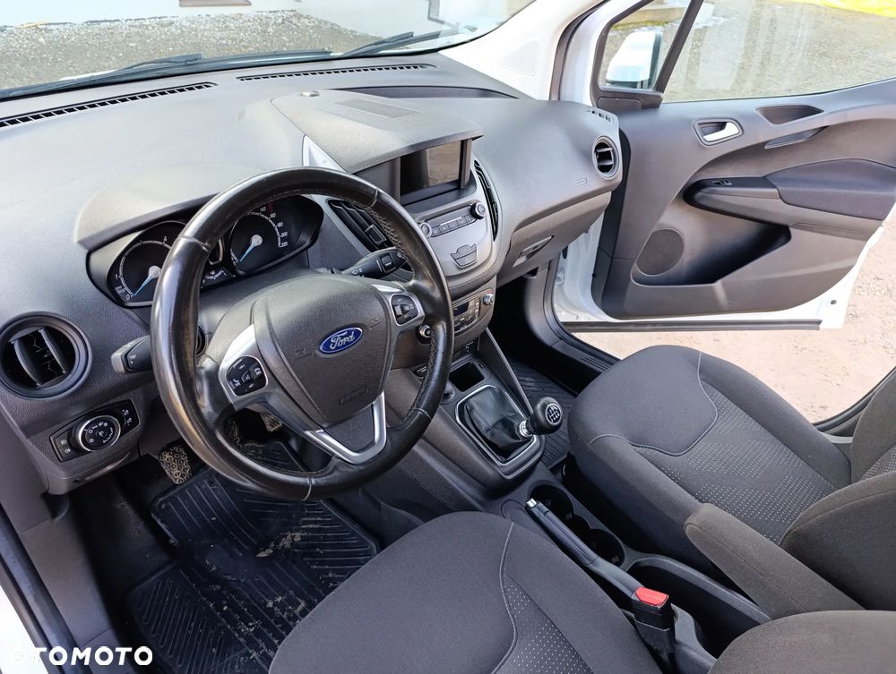 Ford Transit Courier Ambiente - 18