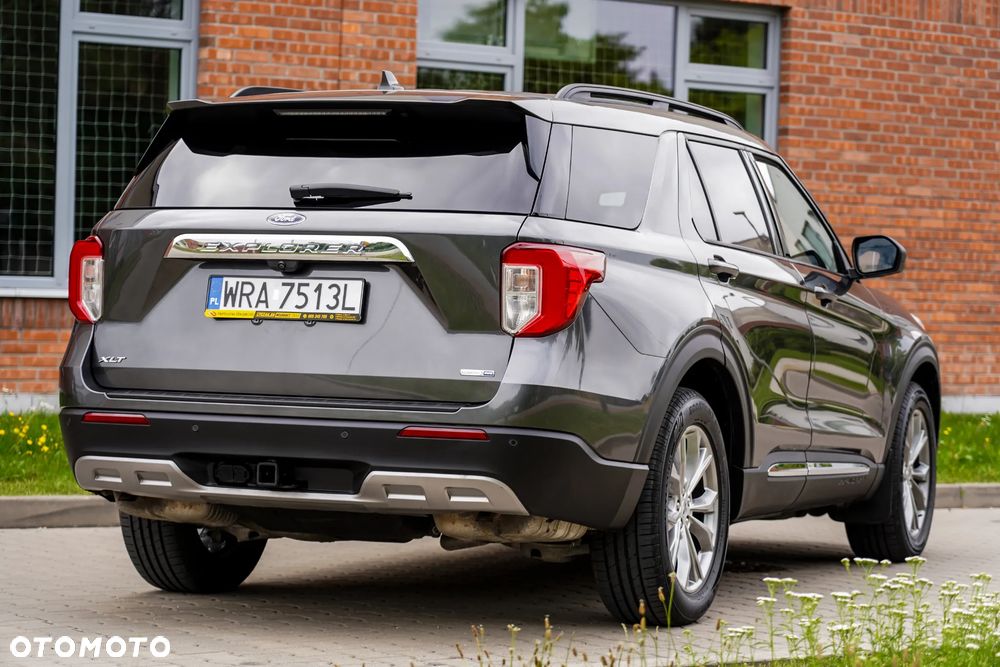 Ford Explorer - 4