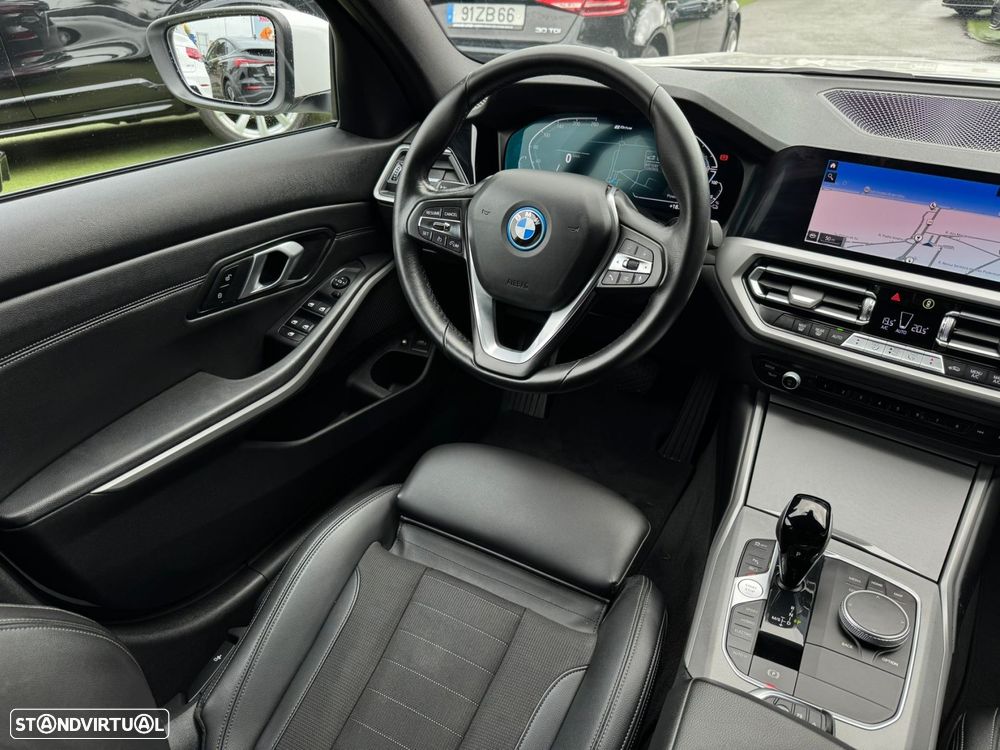 BMW 320 e Touring Corporate Edition Auto - 20