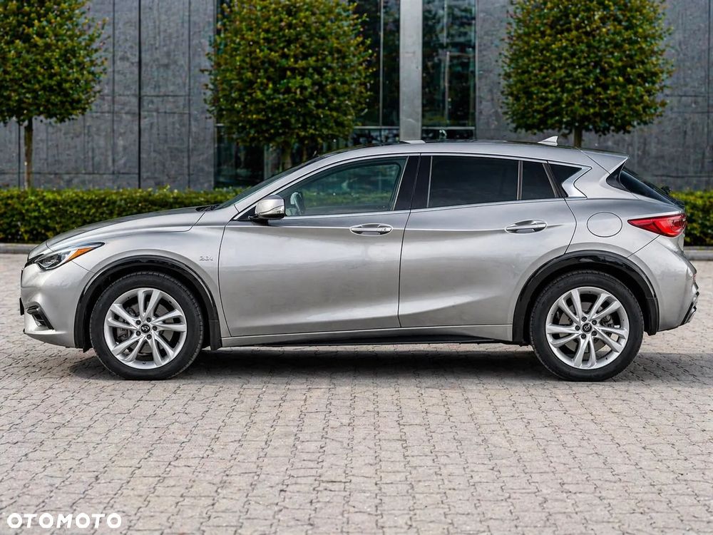 Infiniti QX30 - 3