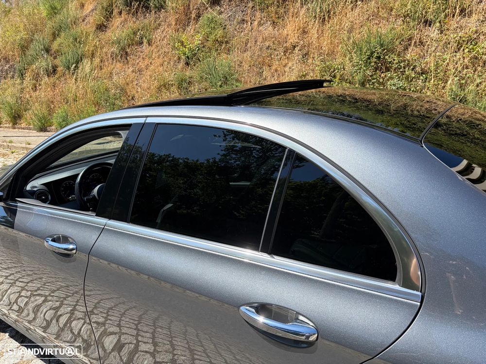 Mercedes-Benz E 300 de 4Matic 9G-TRONIC AMG Line - 17