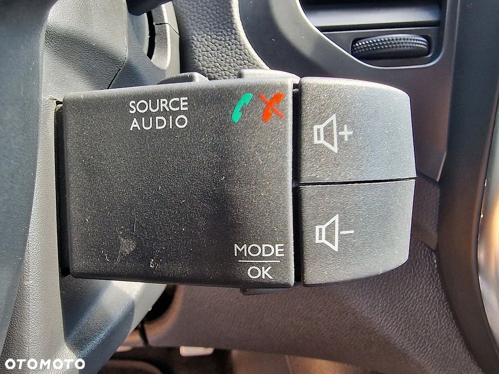 Renault Captur 1.2 Energy TCe Intens - 22