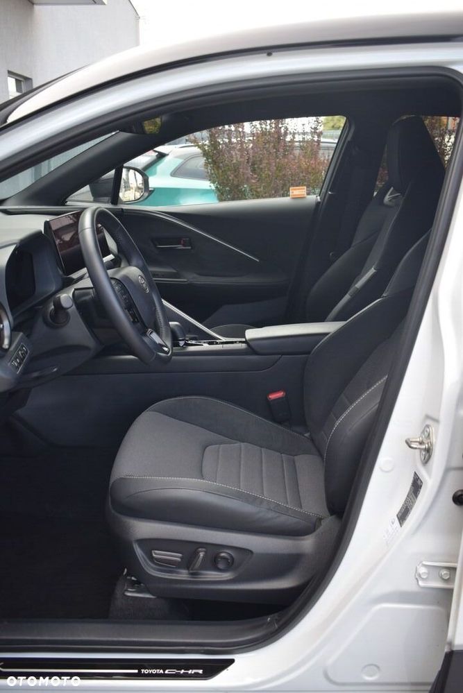 Toyota C-HR - 7
