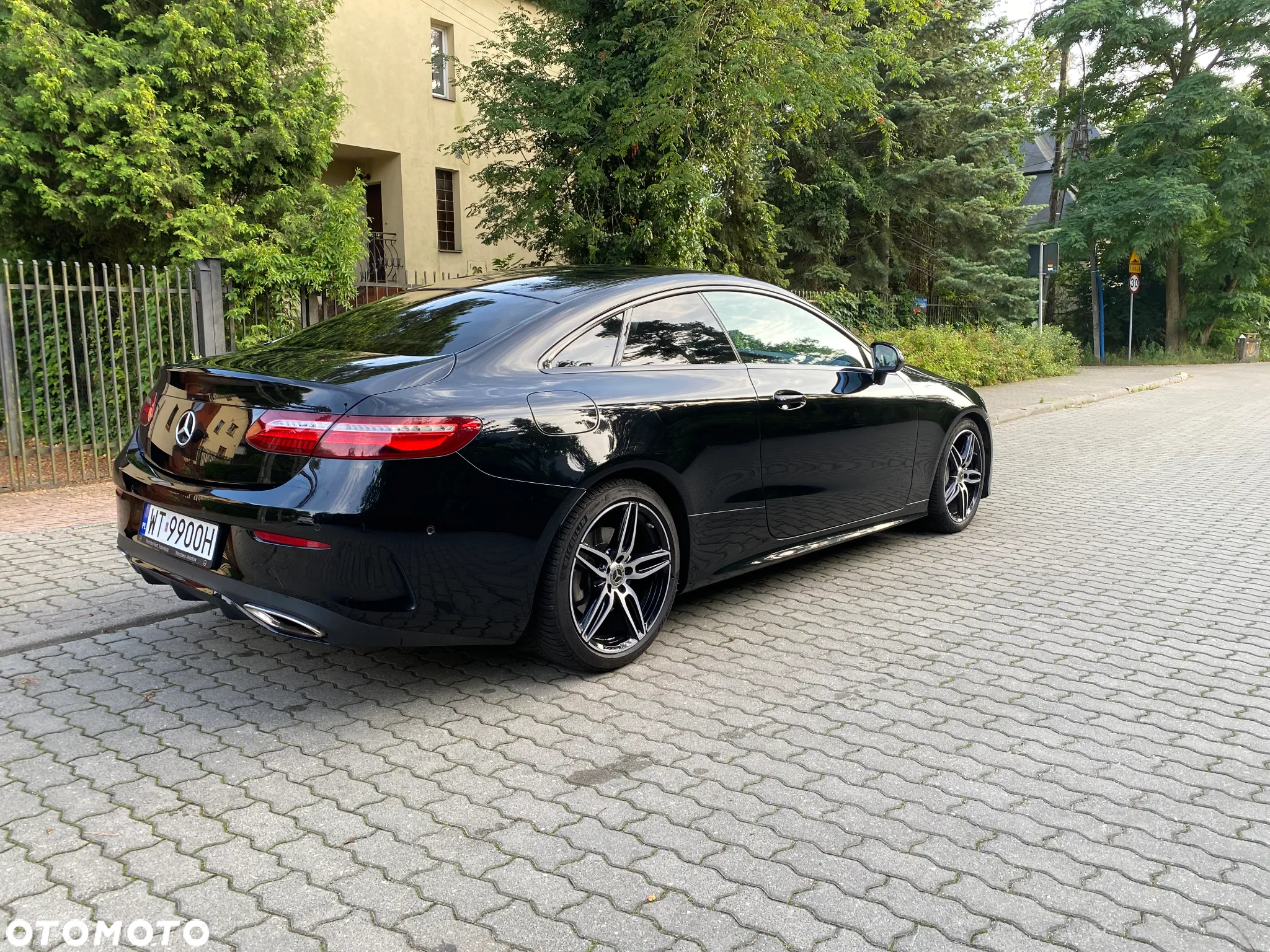Mercedes-Benz Klasa E 350 Coupe 9G-TRONIC AMG Line - 5
