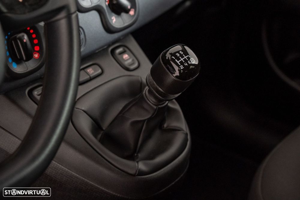 Fiat Panda 1.0 Hybrid City Cross - 21