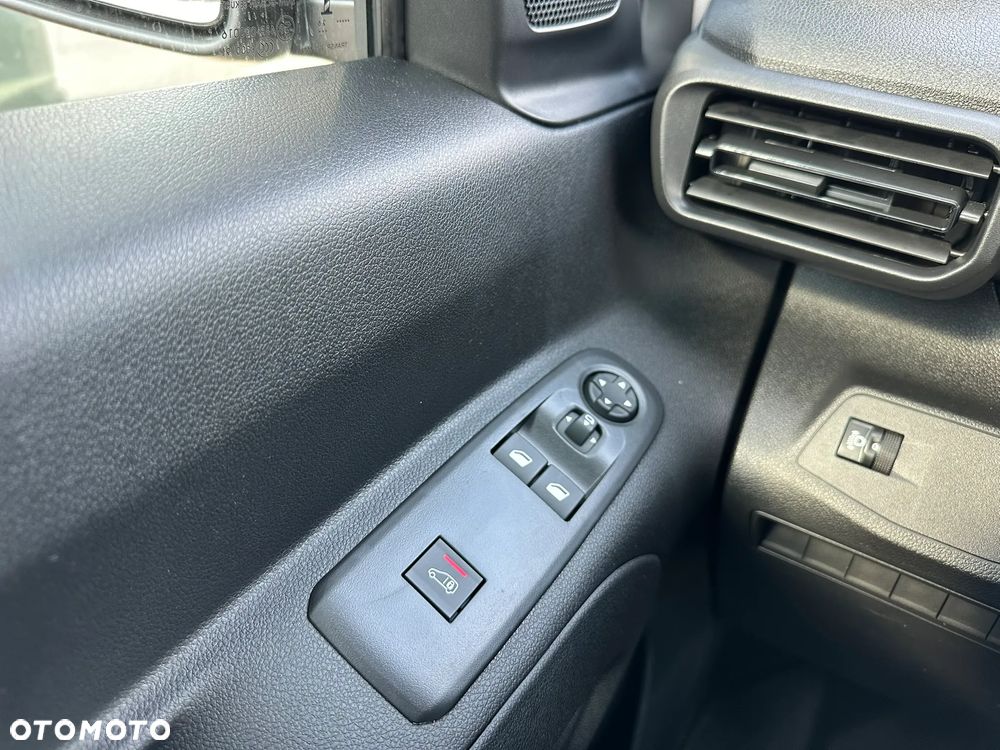 Peugeot Partner Furgon XL Diesel 130KM Automat - 19