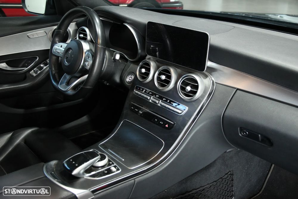 Mercedes-Benz C 300 de AMG Line - 12