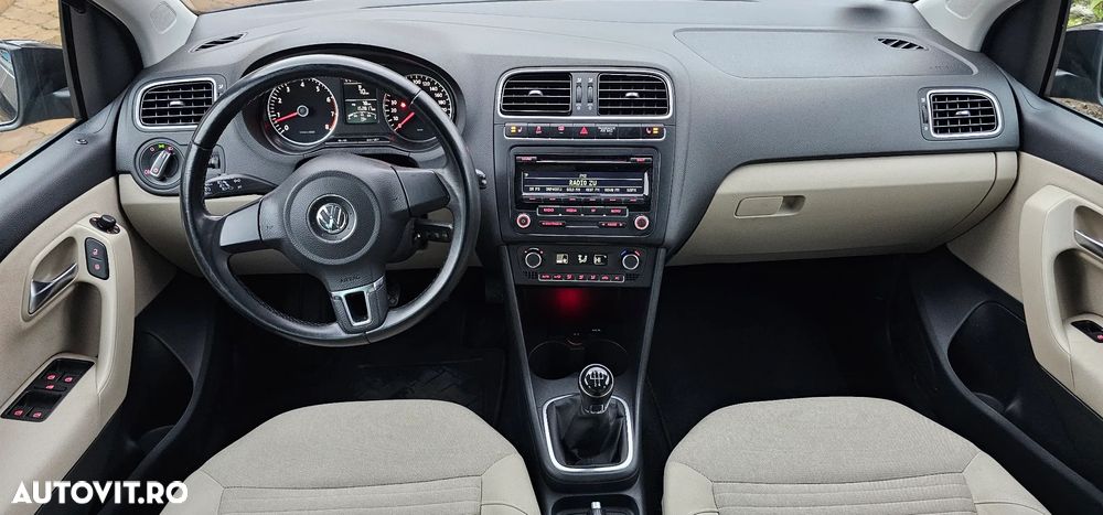 Volkswagen Polo - 7
