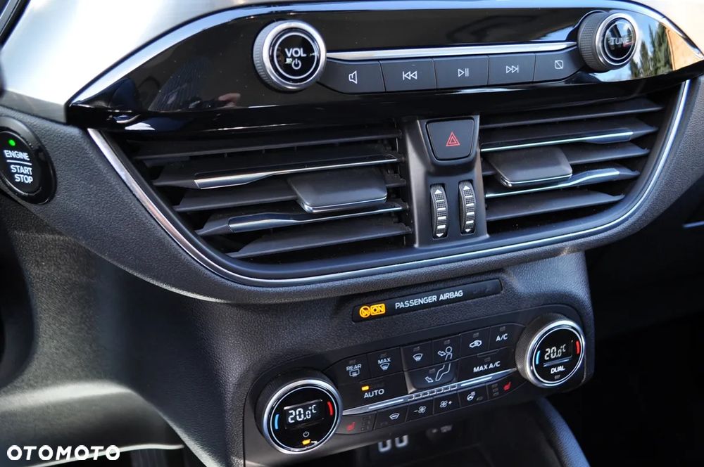 Ford Kuga - 22