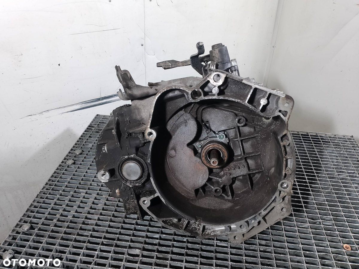 SKRZYNIA BIEGÓW MANUALNA FIAT GRANDE PUNTO M32  55192042 1.3 MULITIJET - 1