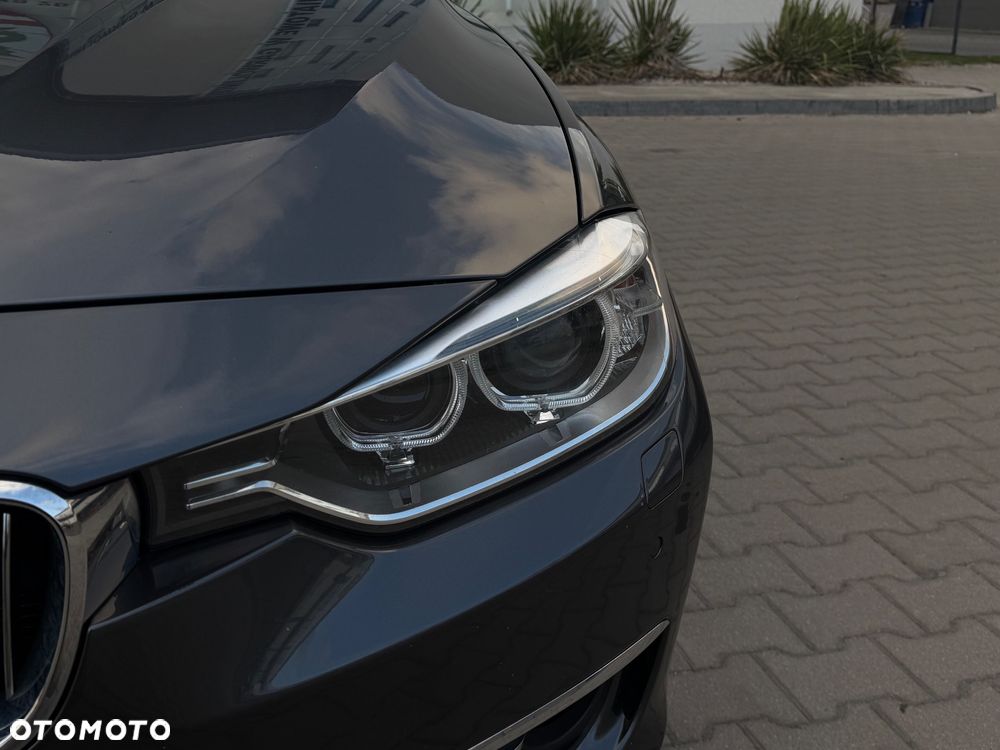 BMW Seria 3 328i Luxury Line - 9