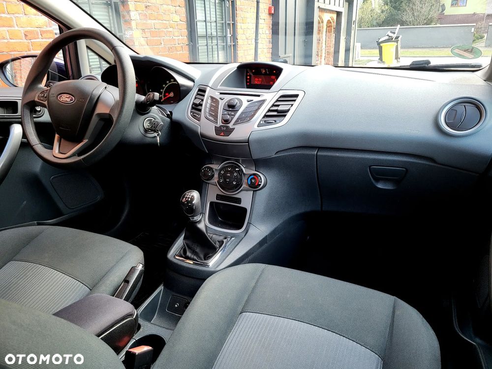Ford Fiesta - 9