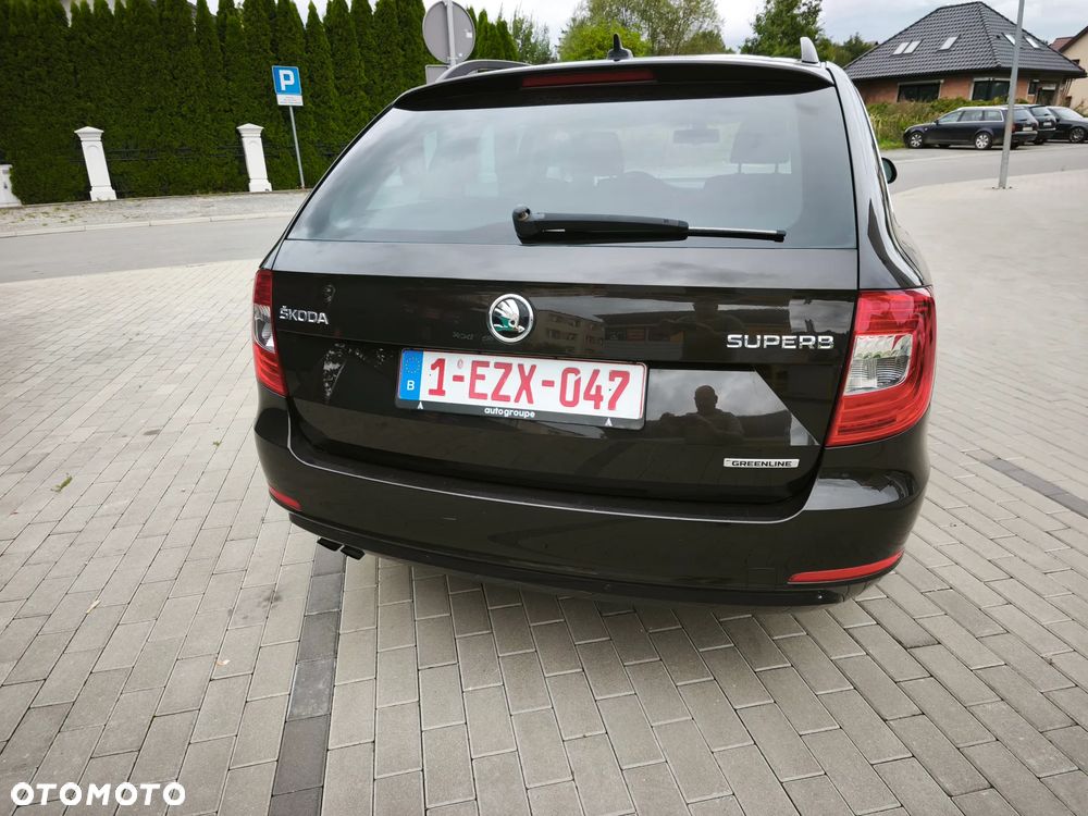 Skoda Superb 1.6 TDI GreenLine - 6